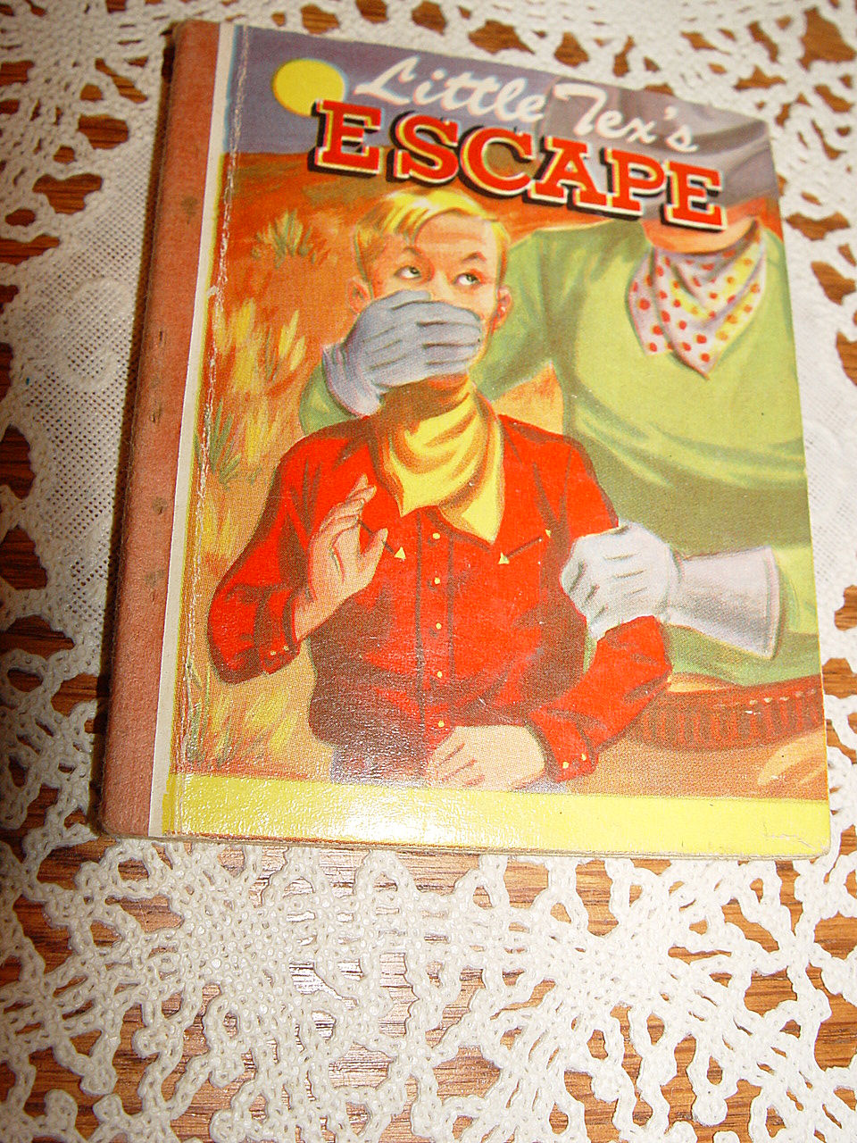 1949 Little
                        Tex's Escape by Ben Bolt, No. 582
                        "Swap-It" Books