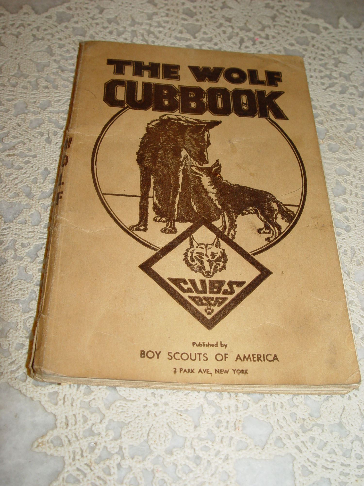 Boy Scouts America Merit Badge Handbooks; 19 Book
                Lot 1980s - 1990s