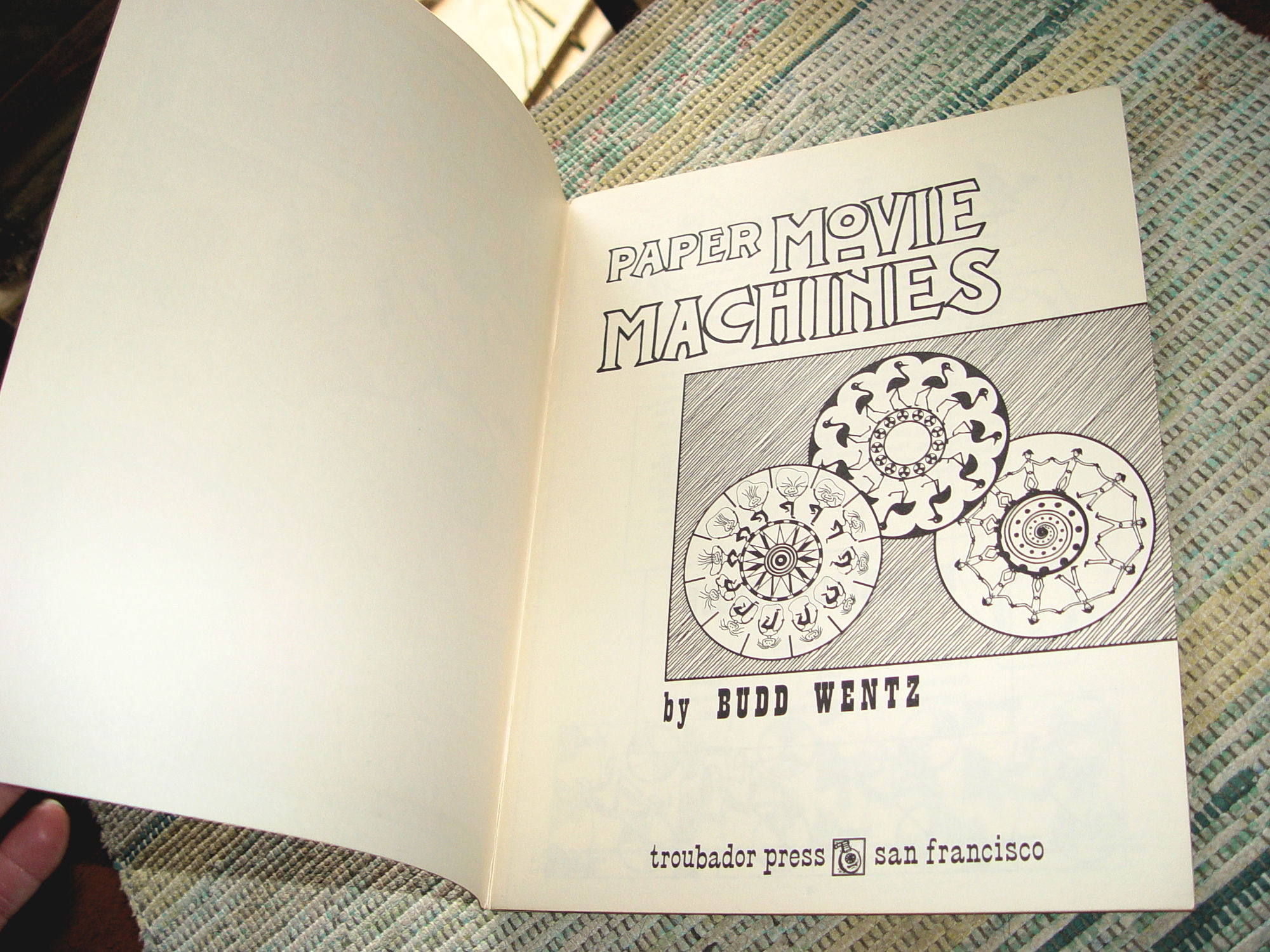 Paper Movie Machines: Mini-Movies Ready
to Make 1975 by Budd Wentz