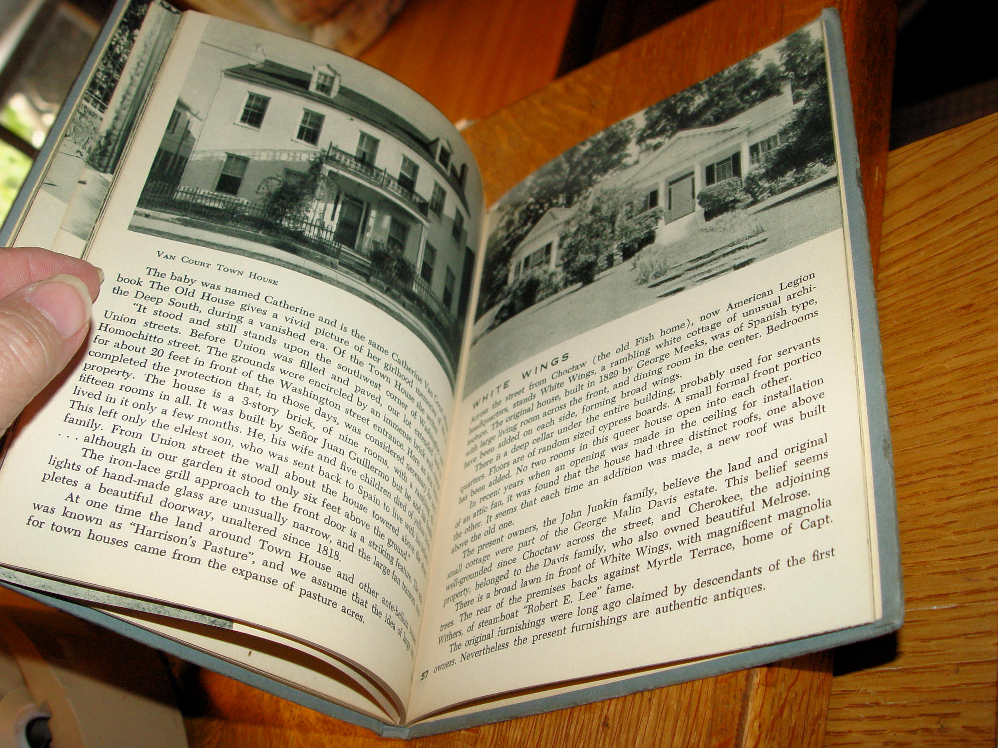 This Too Is Natchez (1953) By Nola Nance
Oliver - Hastings House Publishers