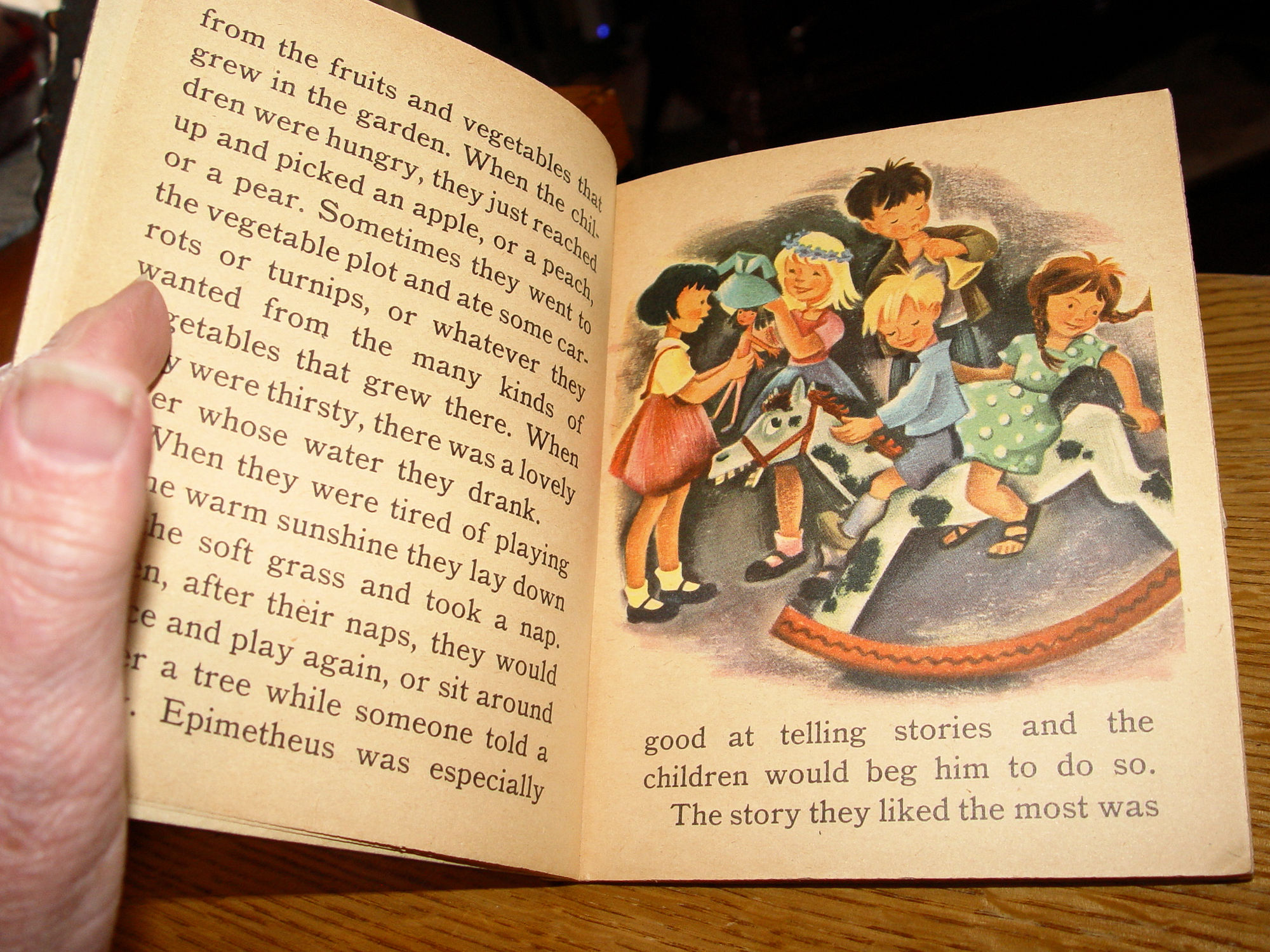 Pandora, A Sturdibilt Book, 1945 -
VINTAGE Children's / Samuel Lowe