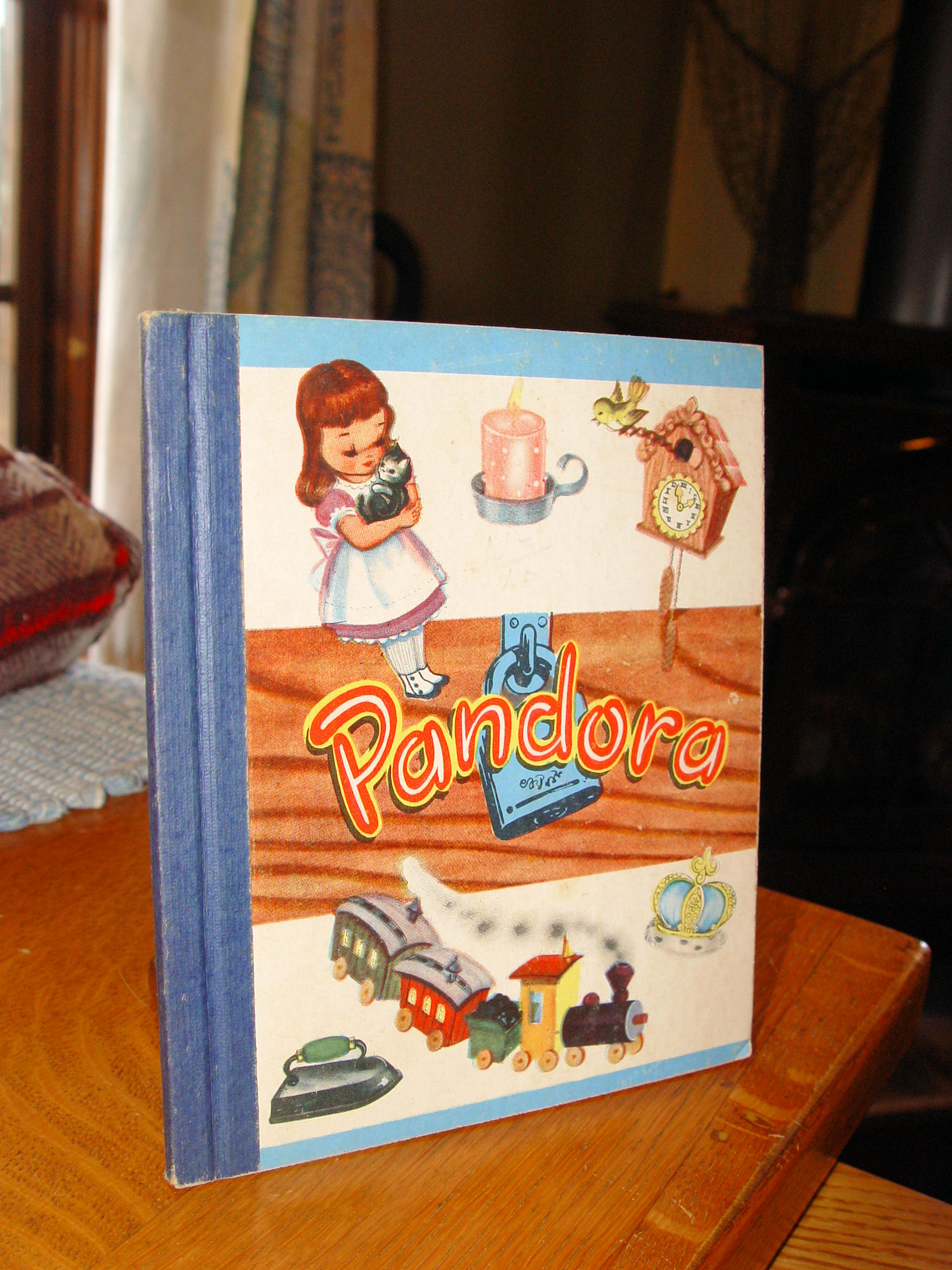 Pandora, A Sturdibilt Book, 1945 -
VINTAGE Children's / Samuel Lowe