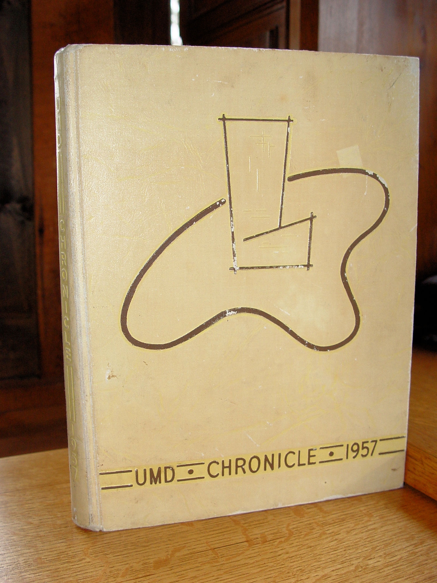 1957 University of Minnesota 'Chronicle'
                          Duluth Branch Yearbook
