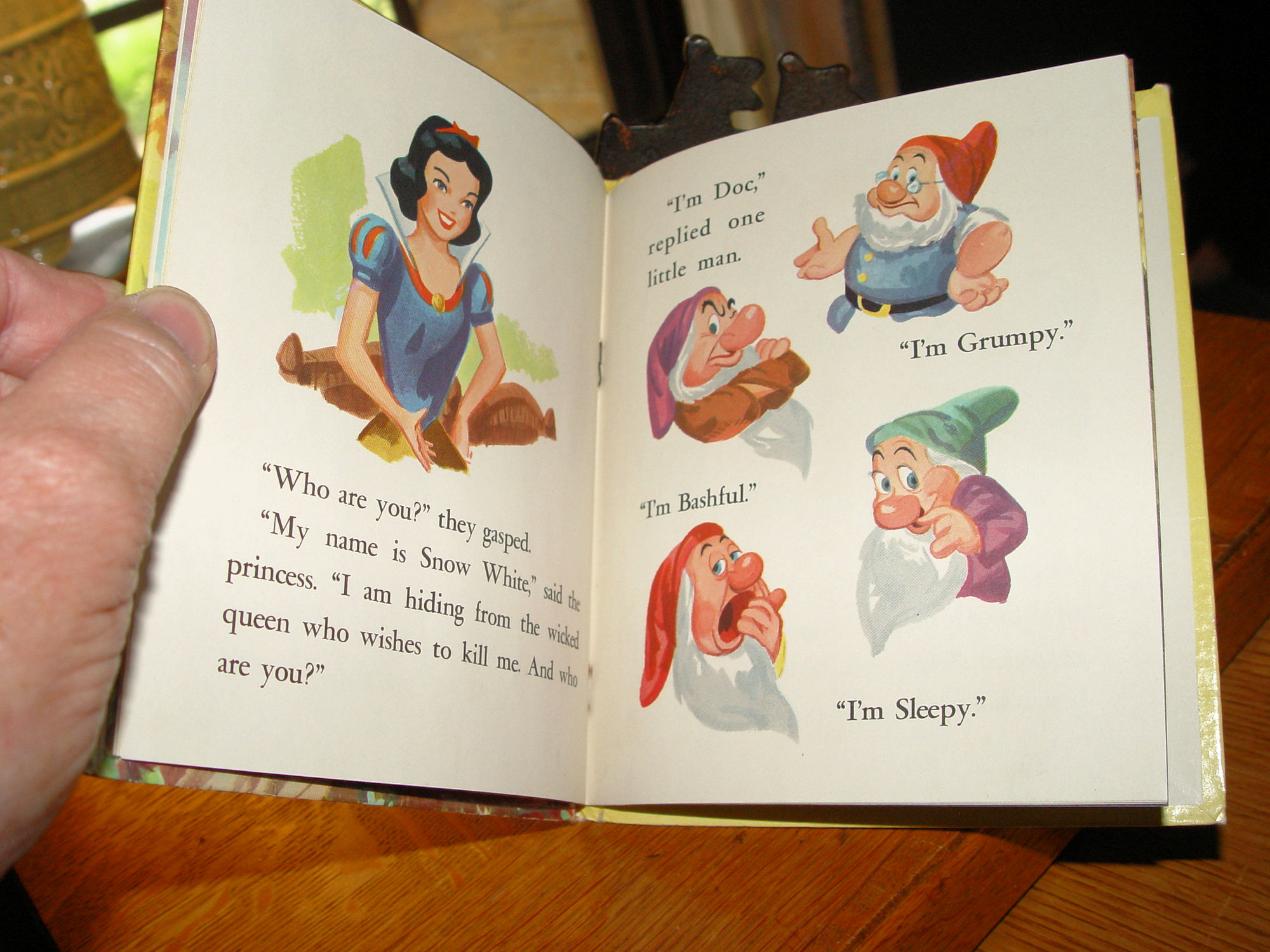 1957 Walt Disney’s Snow White and the
Seven Dwarfs – Whitman Publ. Co.
